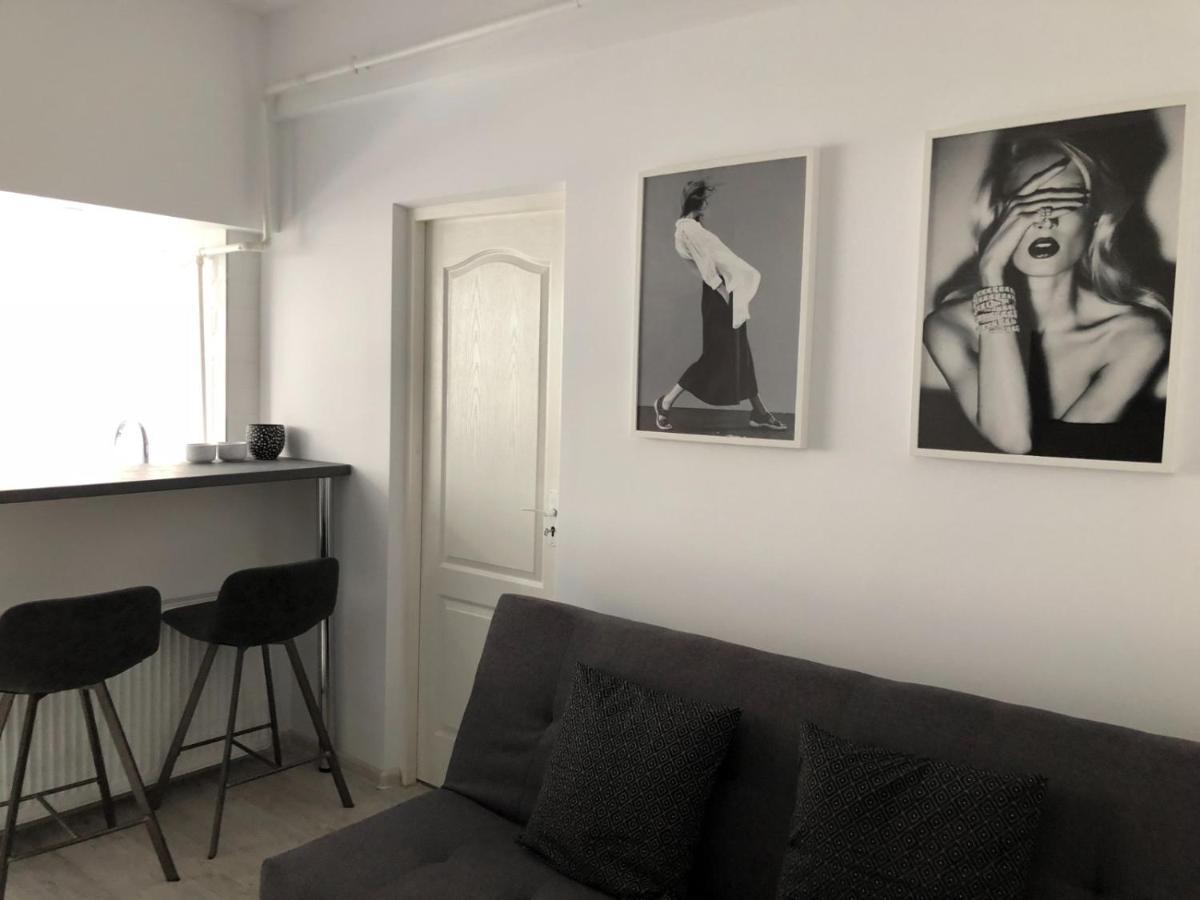 Staycity Modern Apartment บูคาเรสต์ ภายนอก รูปภาพ