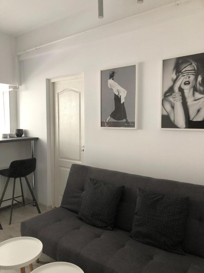Staycity Modern Apartment บูคาเรสต์ ภายนอก รูปภาพ